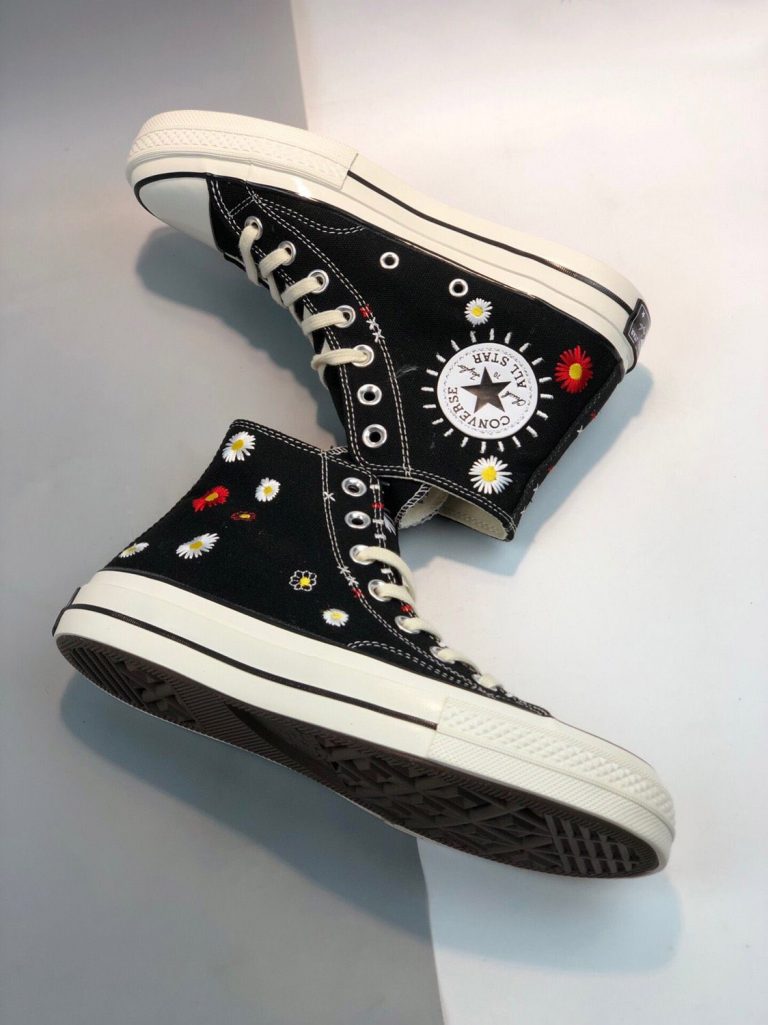 Converse Embroidered Floral Chuck Taylor All Star Black/Natural Ivory