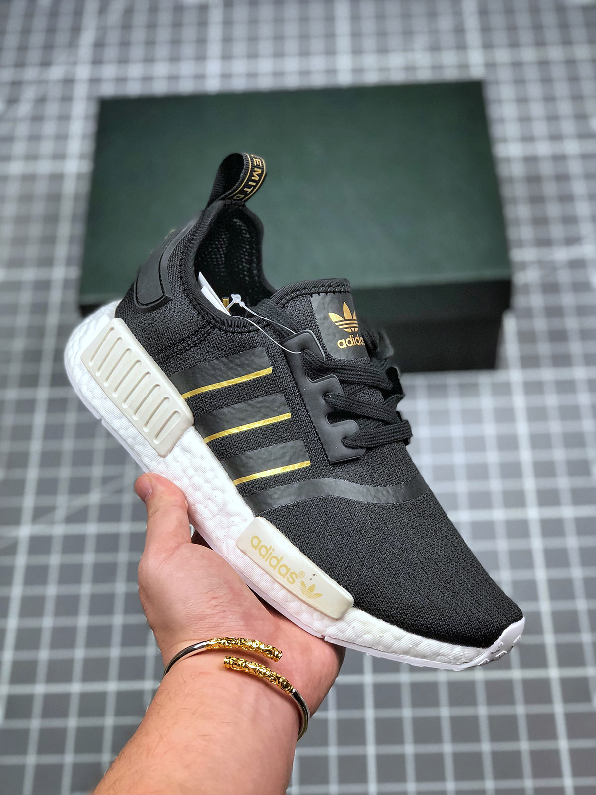 adidas NMD_R1 Black/Gold Metallic/Crystal White FW6433 For Sale ...