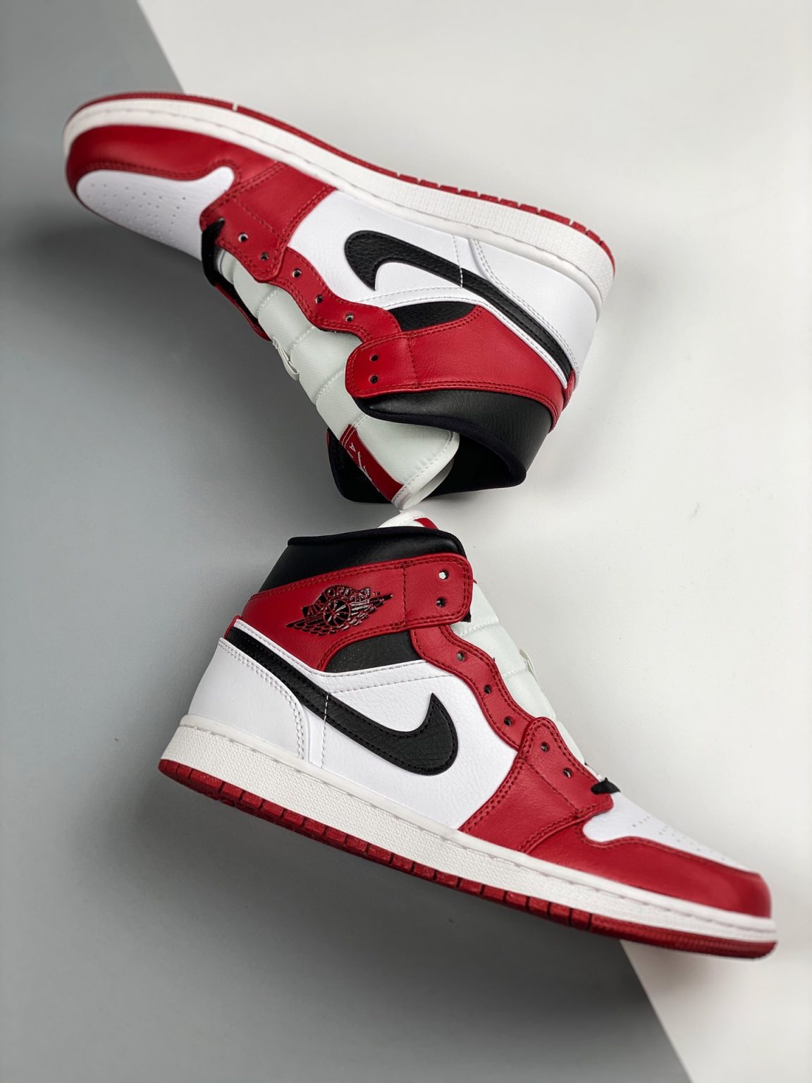 Air Jordan 1 Mid “Chicago” White/Gym Red-Black For Sale – Sneaker Hello