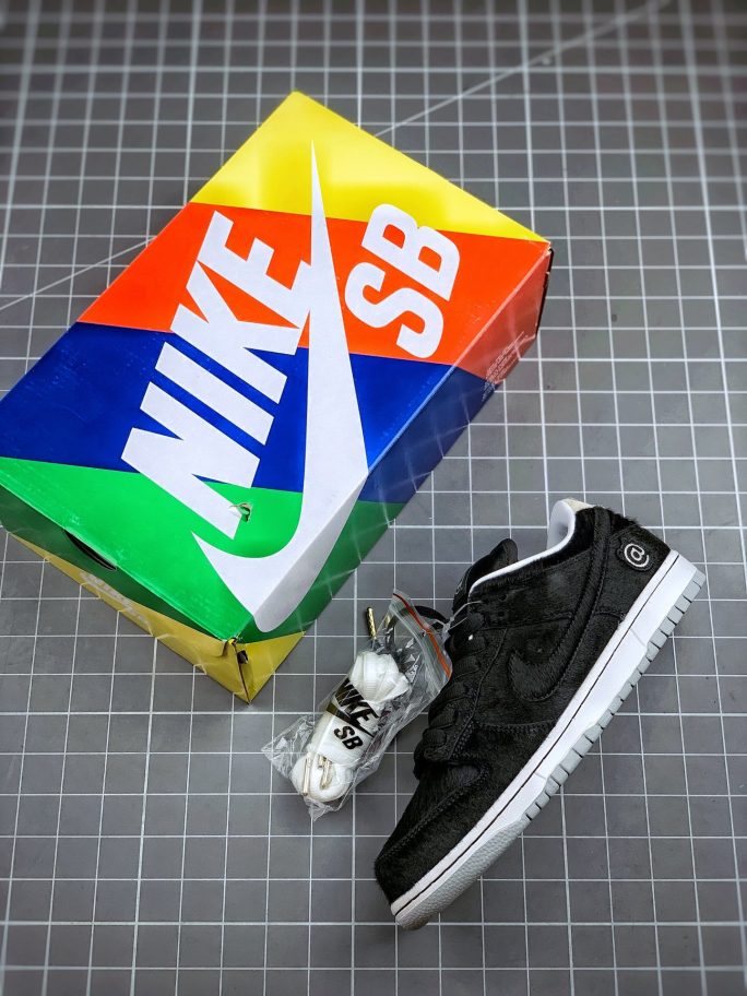 Medicom Toy x Nike SB Dunk Low “BE@RBRICK” For Sale – Sneaker Hello