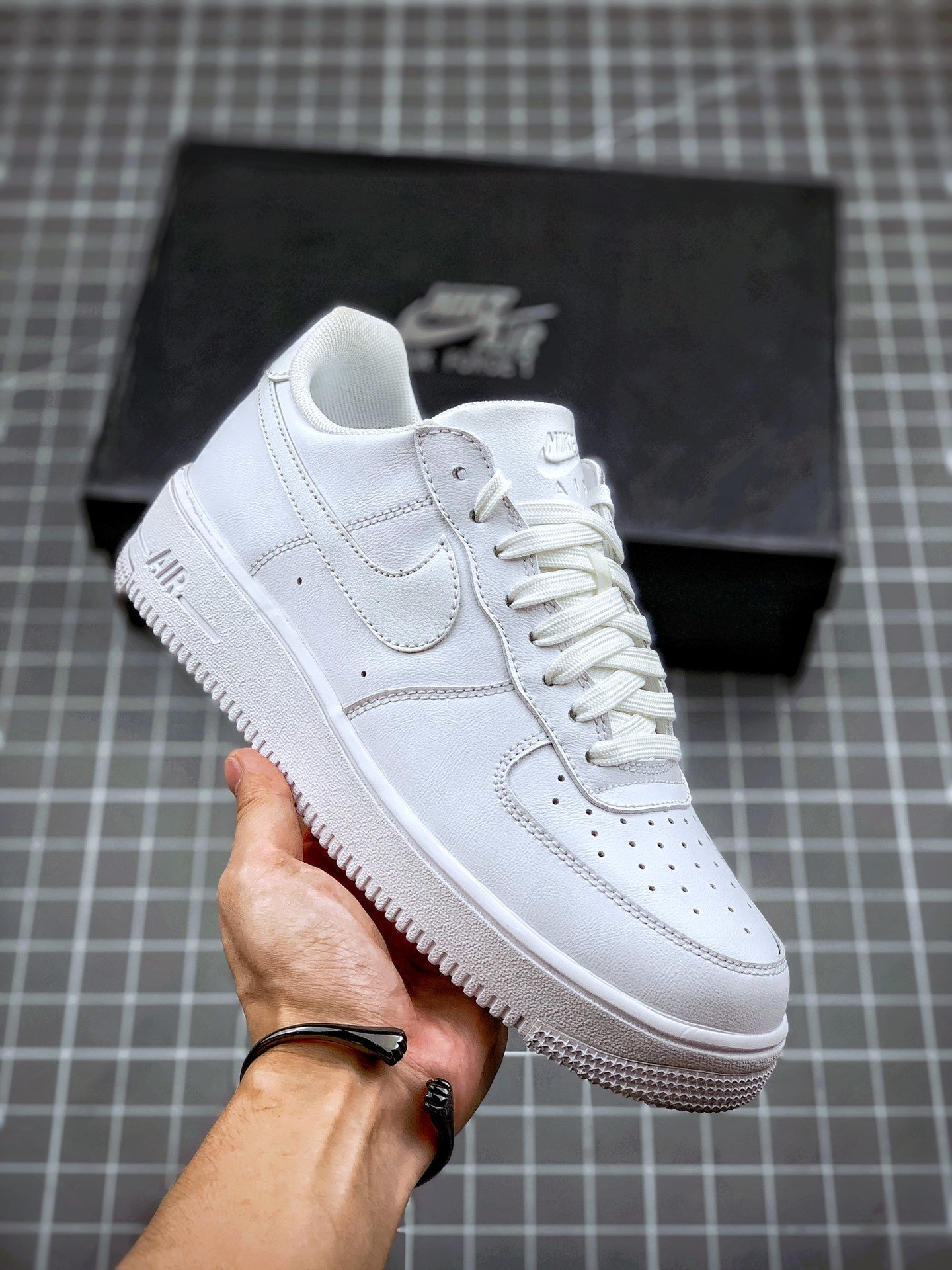 nike air force 1 leather