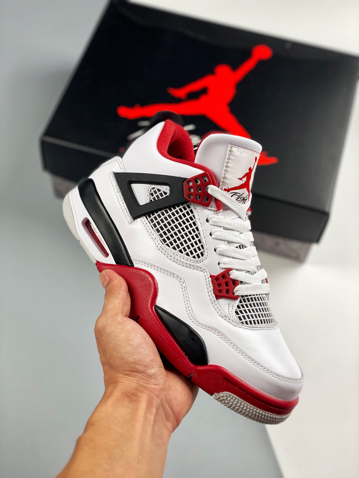 Nike jordan 4 red. Nike Air Jordan 4. Nike Air Jordan 4 Fire Red. Nike Air Jordan 4 White Red. Nike Air Jordan 4 Retro.