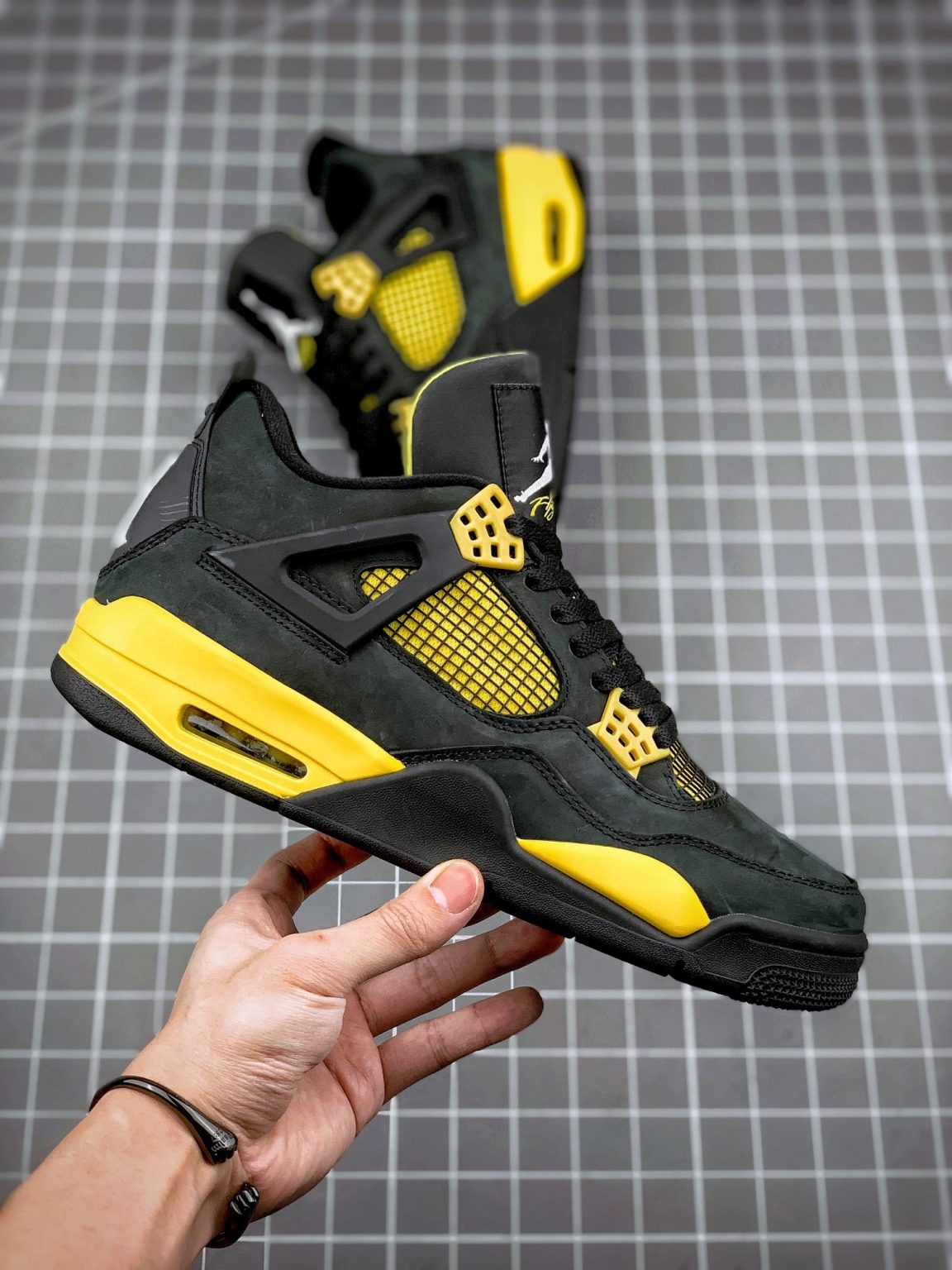 Air Jordan 4 “Thunder” Black/Vibrant YellowWhite On Sale Sneaker Hello