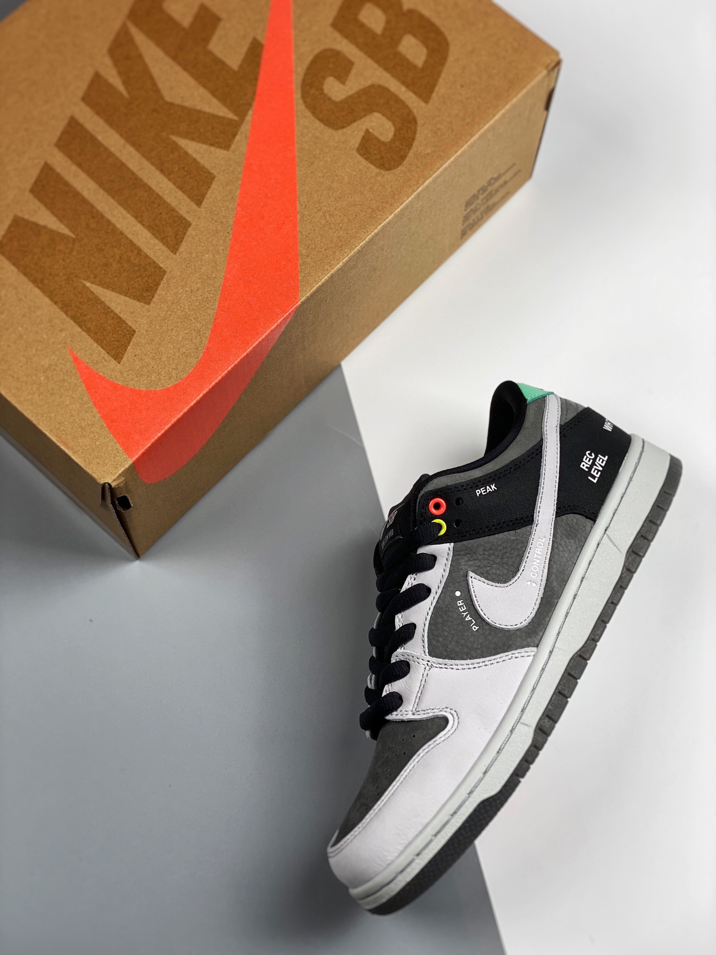 Nike SB Dunk Low “Camcorder” CV1659-001 For Sale – Sneaker Hello