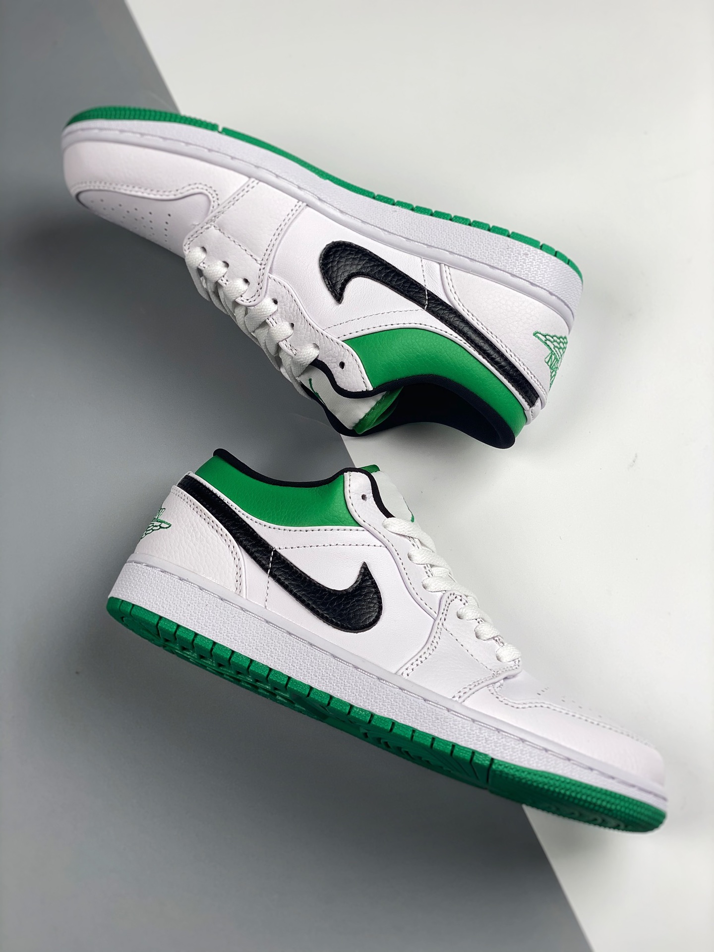 Air Jordan 1 Low Lucky Green White 553558-129 For Sale – Sneaker Hello