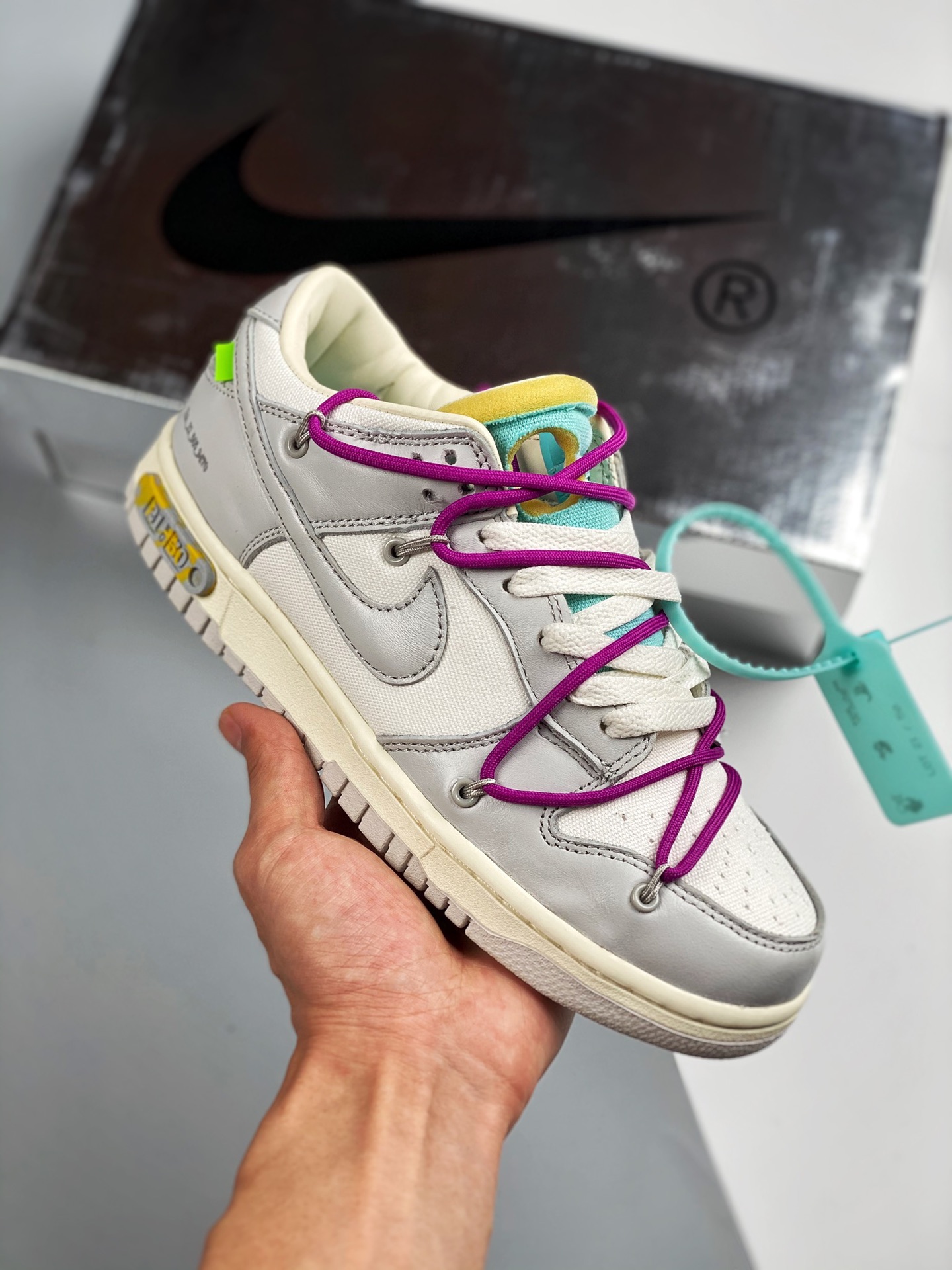 Шнуровка dunk. Nike Dunk Low off White 50. Nike Dunk Low off White. Nike SB Dunk off White. Off-White x Nike Dunk Low the 50.