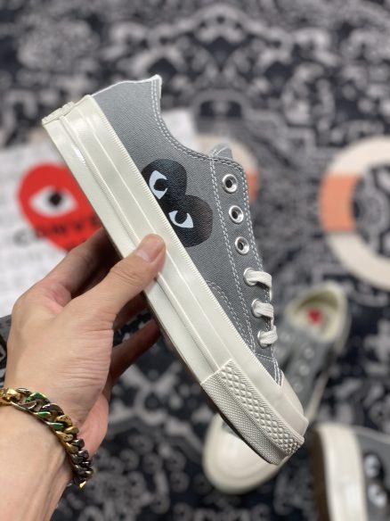 CDG Play x Converse Chuck Taylor All Star 70 Low Grey For Sale ...