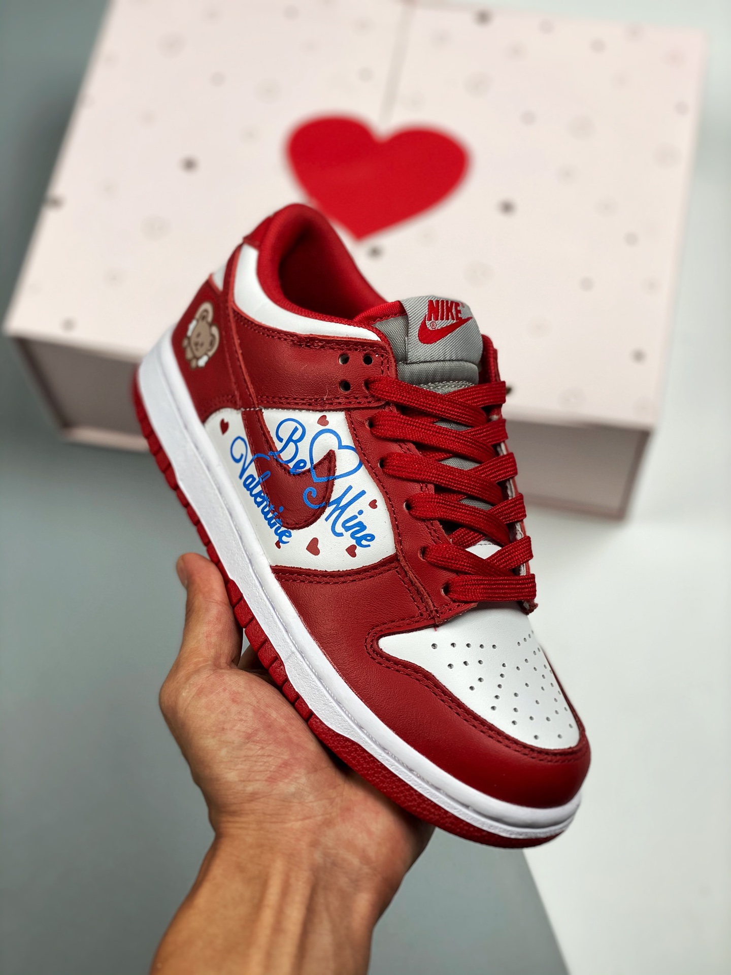 Nike SB Dunk Low “Valentine’s Day” For Sale Sneaker Hello