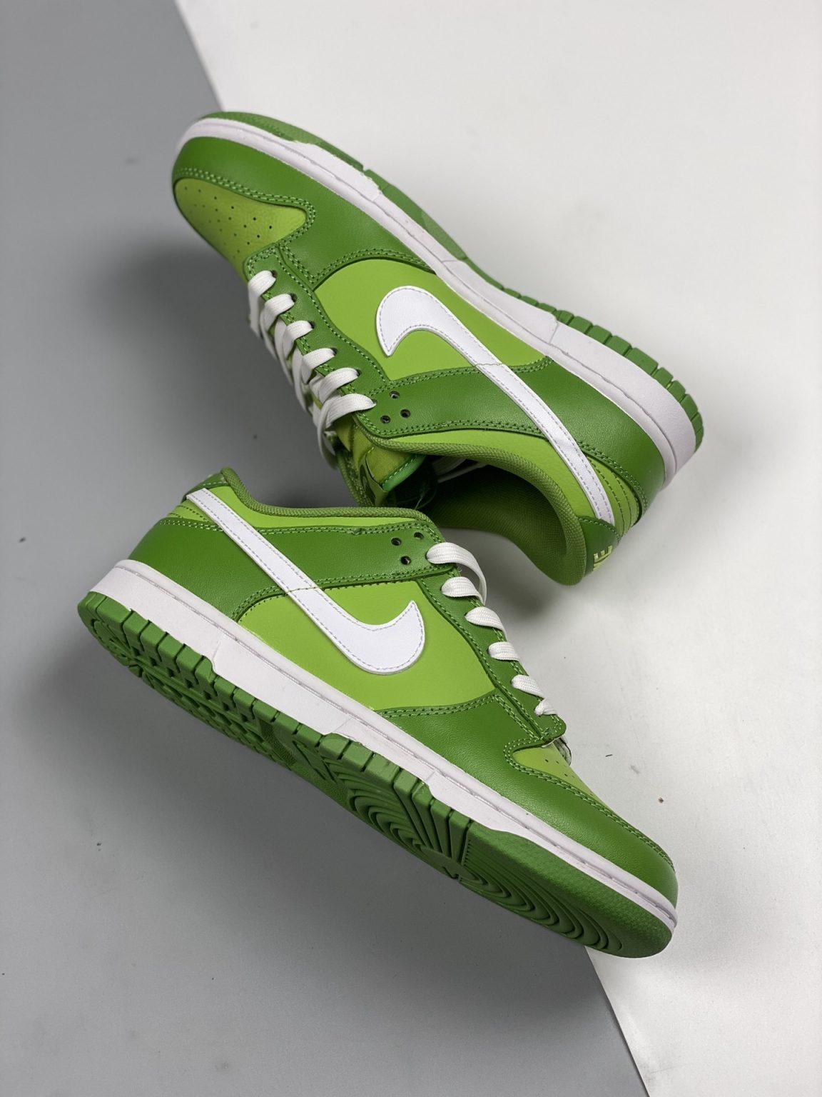 Nike Dunk Low Green/White DJ6188-300 For Sale – Sneaker Hello