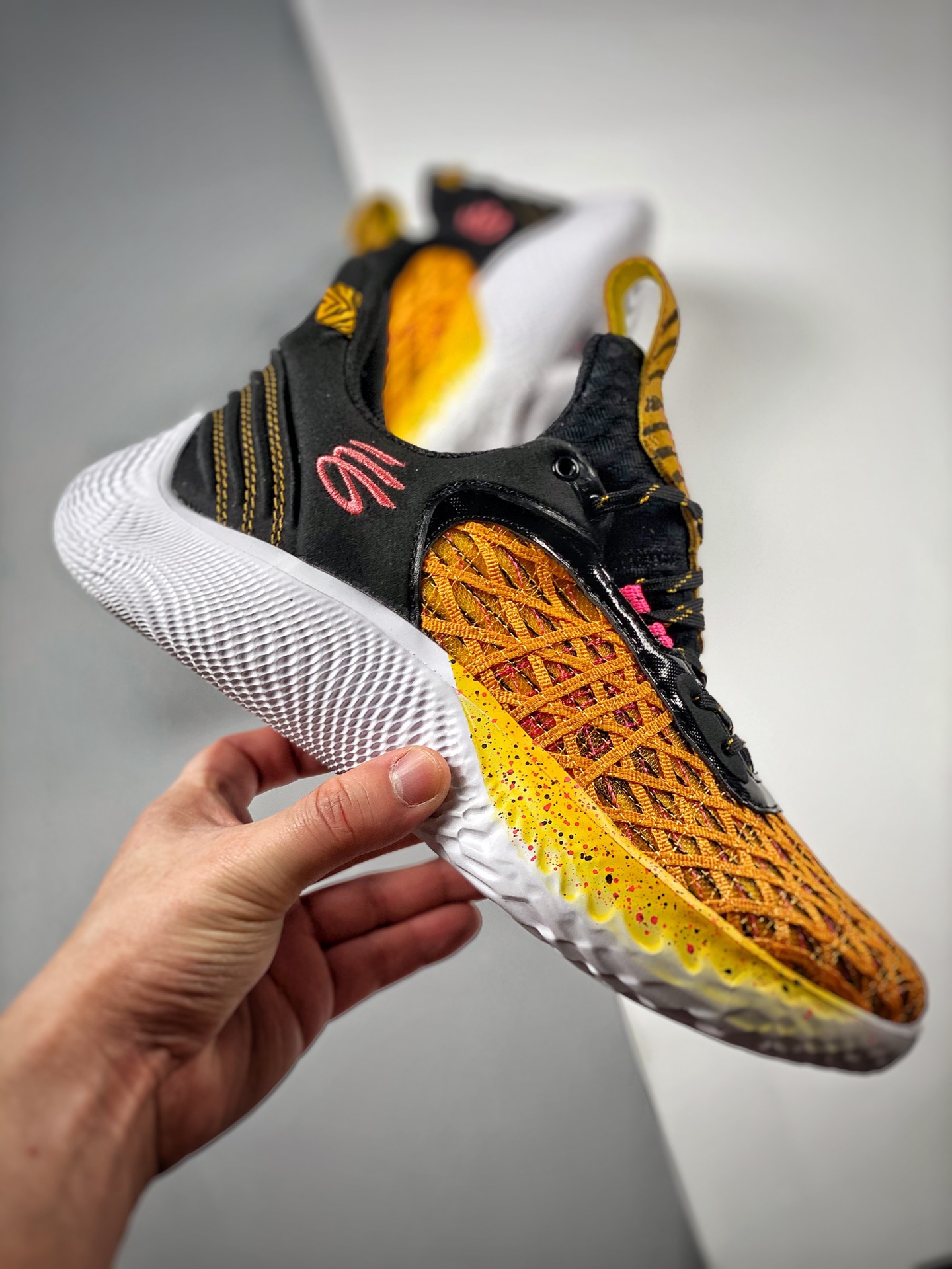 Sesame Street x Curry FLOW 9 “Beyond The Stripe” For Sale 