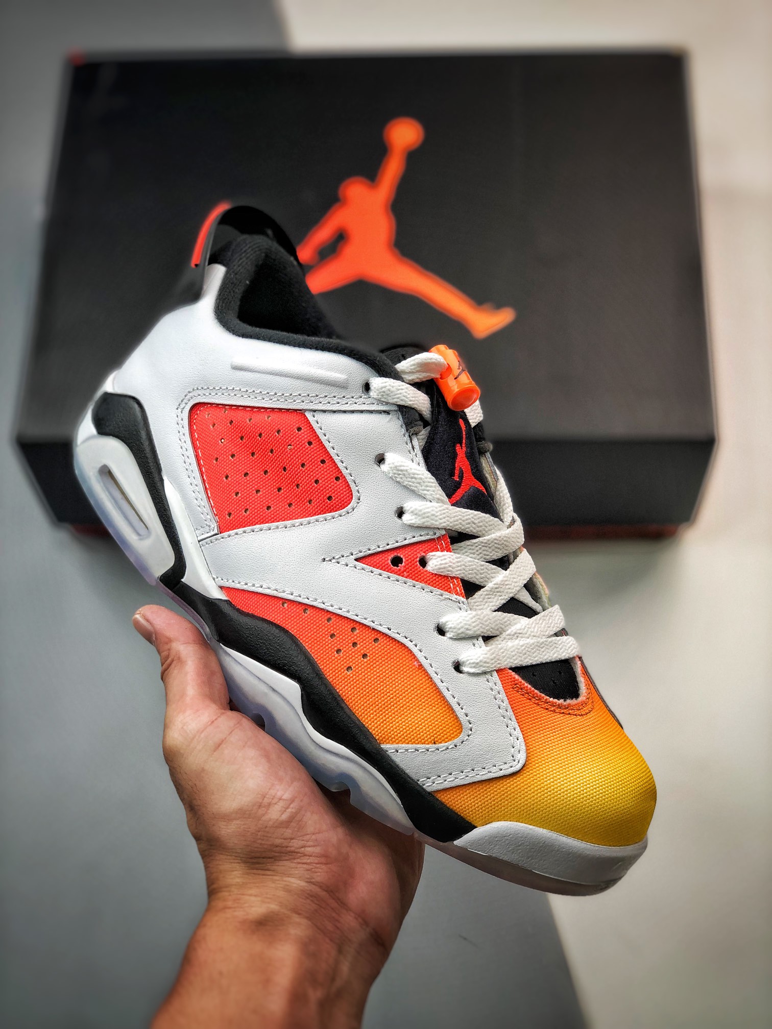 Air Jordan 6 – Sneaker Hello