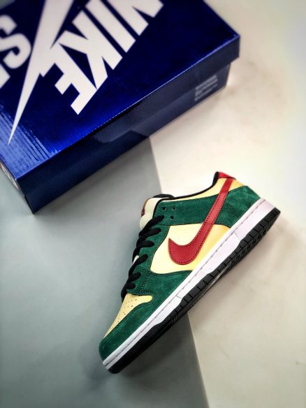 Nike SB Dunk Low Vegas Gold/Team Red-Team Green 304292-700 For Sale ...